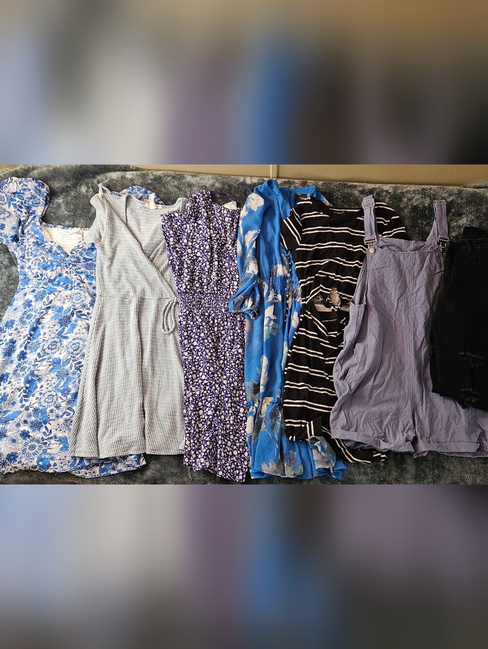 7 Piece Summer Bundle Womens Dresses & Overalls Small